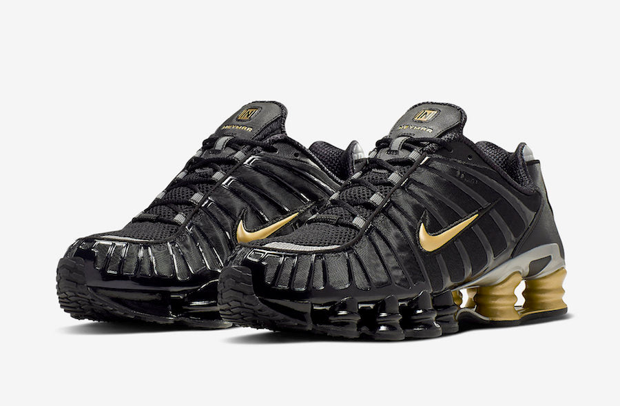 Nike Neymar Shox R4 – Black Edition | Sleek & Sporty Performance Sneakers