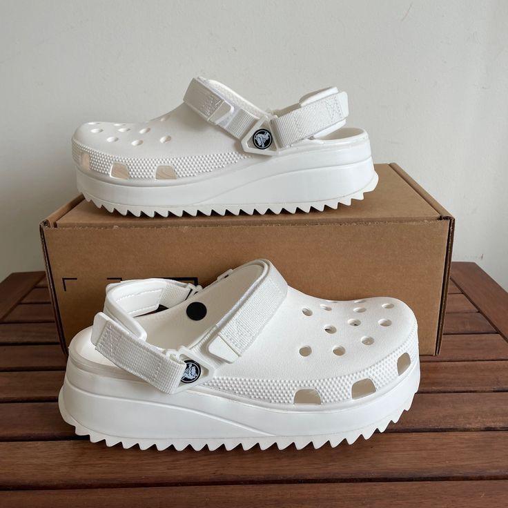 Crocs Summer Sale Upto 40% off - TheGooBuy