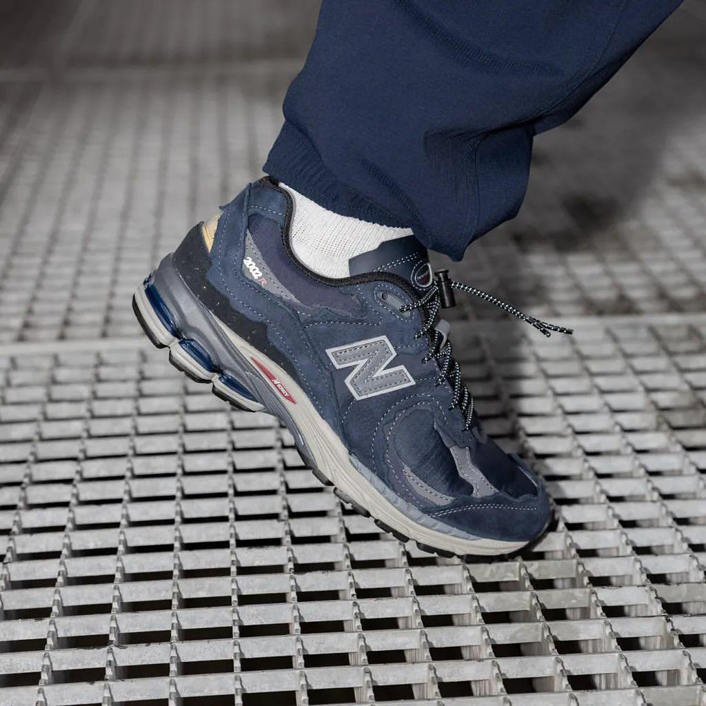 New Balance 2002r Sneakers For Men - TheGooBuy