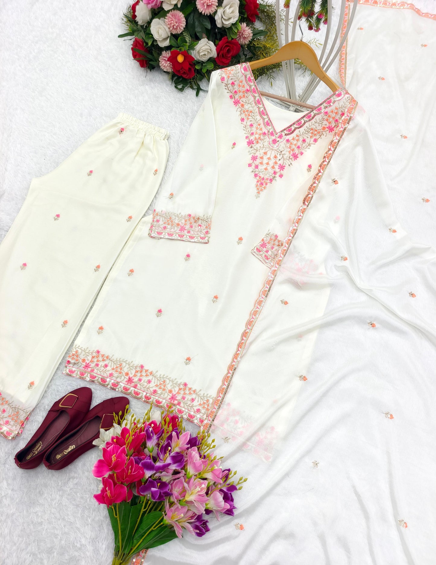 White Faux Georgette Pakistani Suit WW-1111 - TheGooBuy