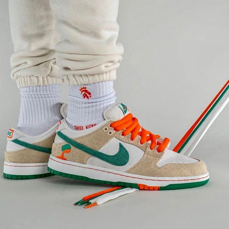 SB Dunk Low x Jarritos