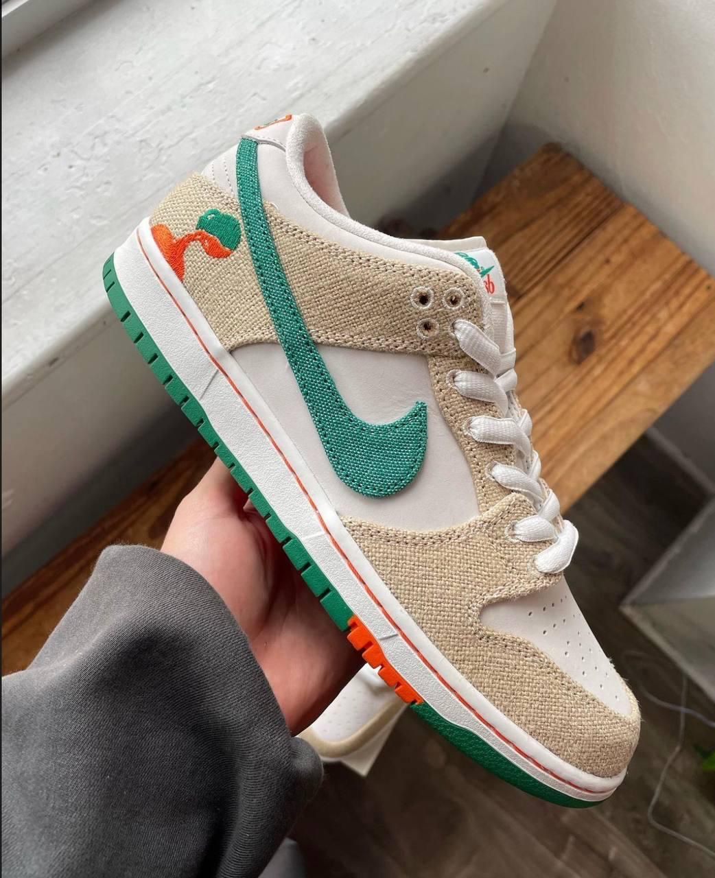 SB Dunk Low x Jarritos