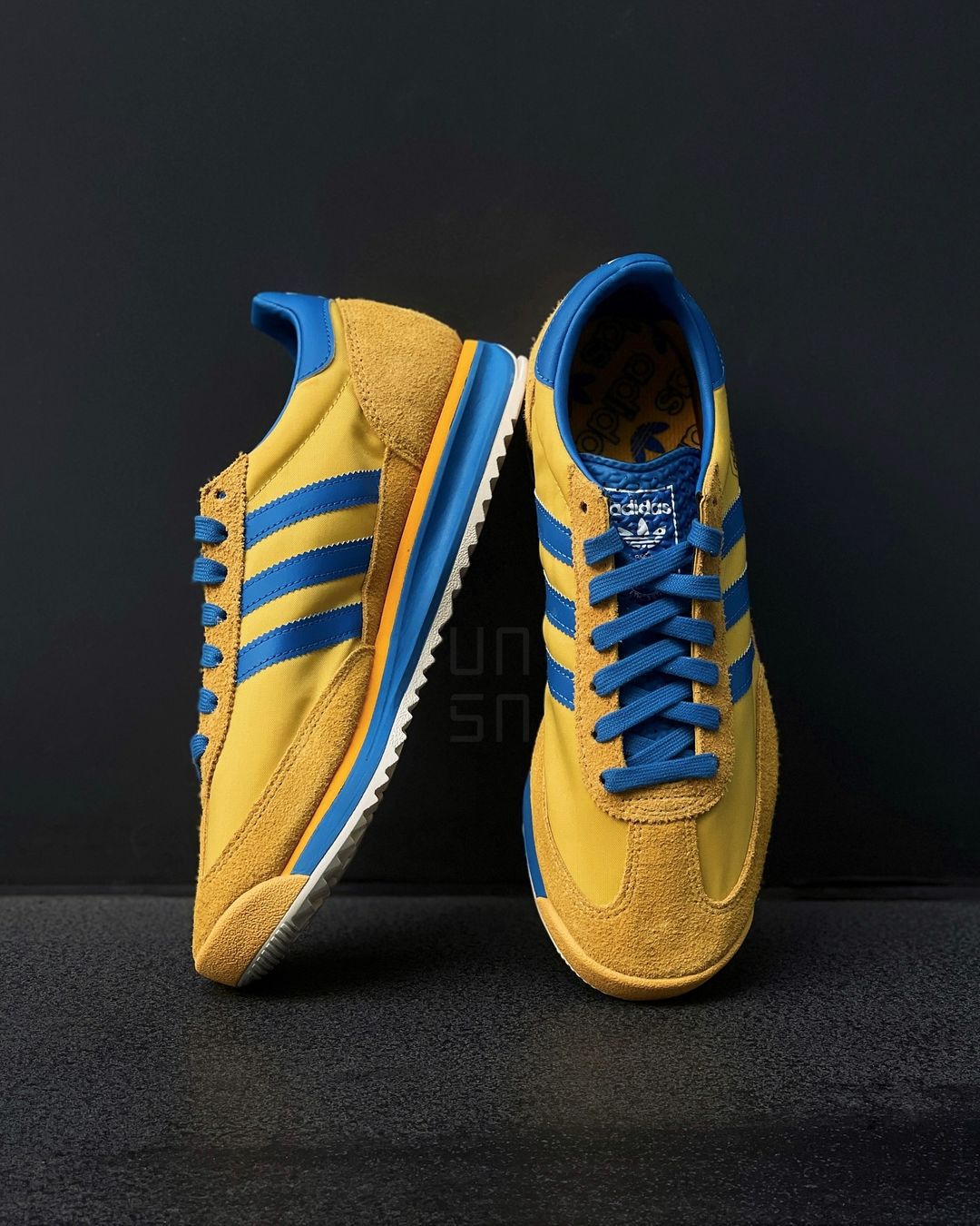 Adidas Sl72 Rs Utility Yellow Yellow Light Yellow Treasure Blue T Shoes Sl