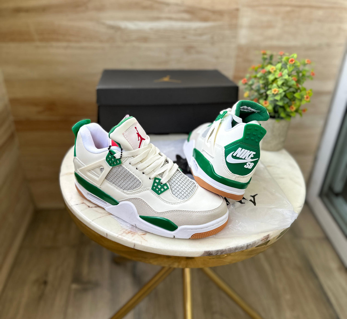 Jordan Retro 4 'Pine Green' Edition