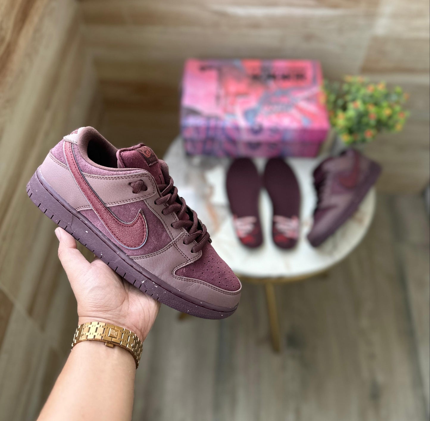 Nike SB Dunk Low
Burgundy Crush