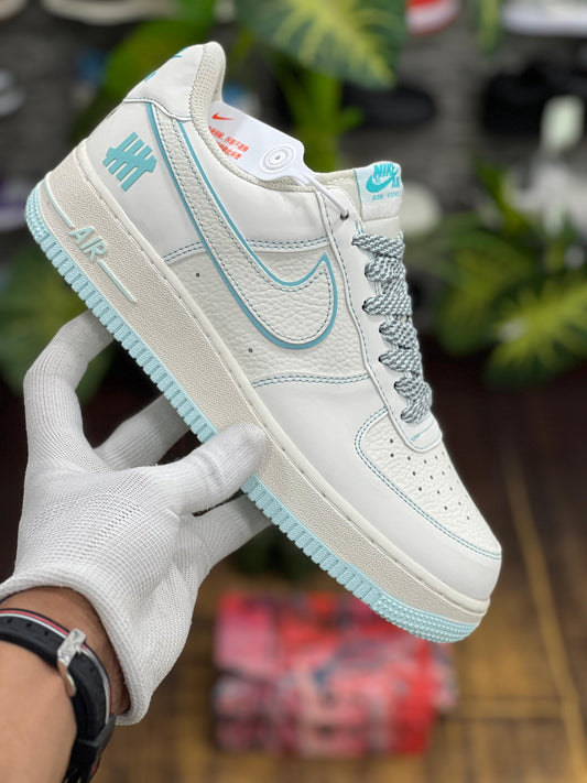 Nike Air Force 1 '07