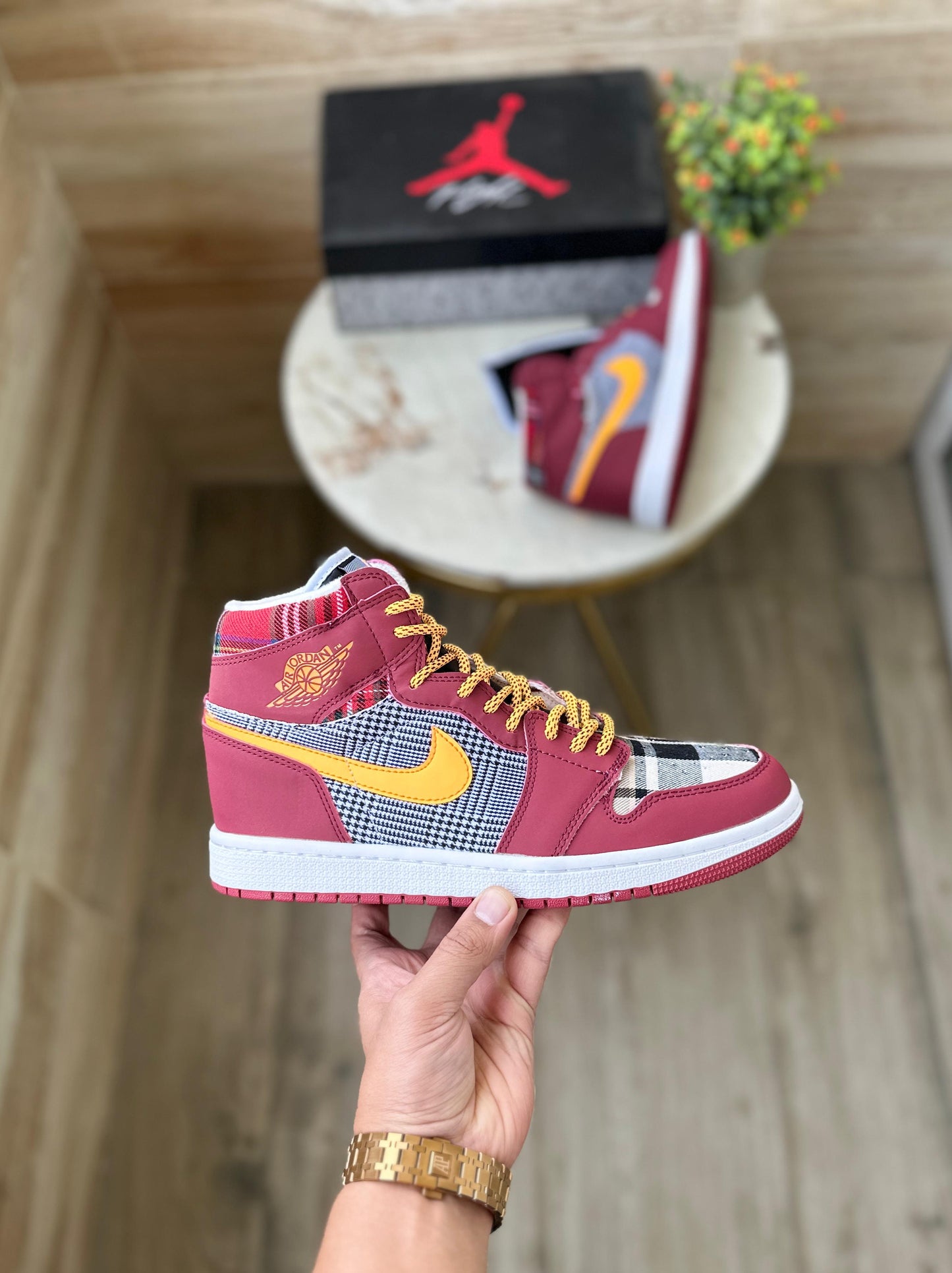 Nike Air Jordan 1 Mid SE