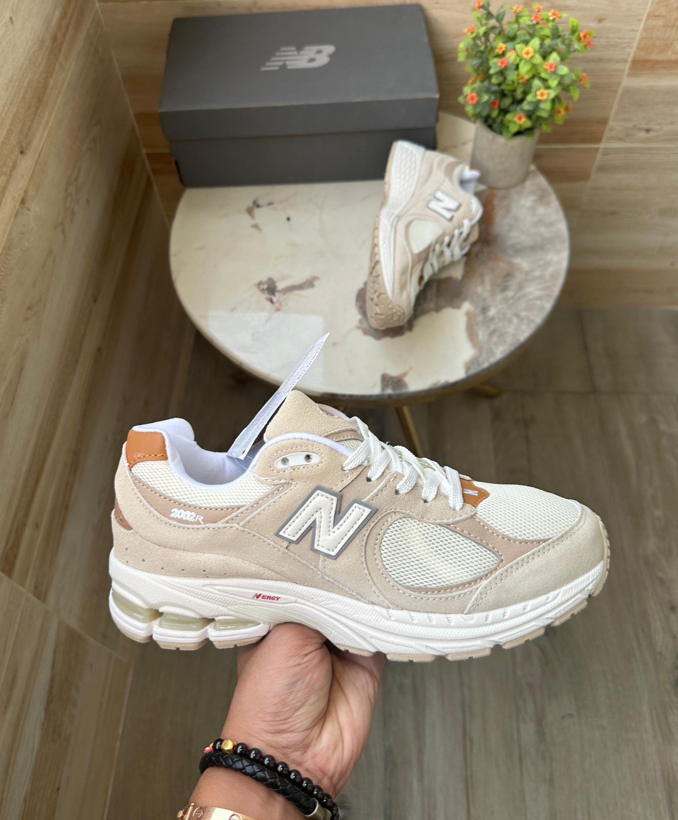 NEW BALANCE 2002r Spring