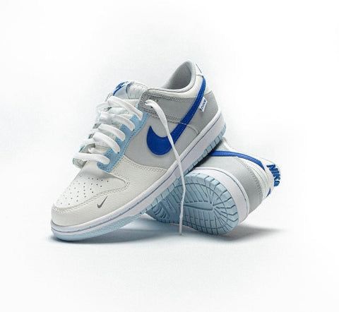 Nike sb dunk ivory hyper royal