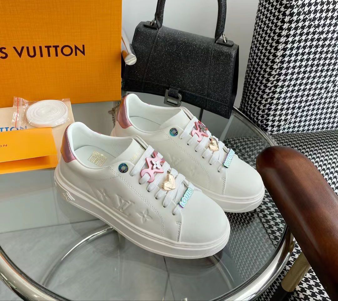 Louis Vuitton Sneaker