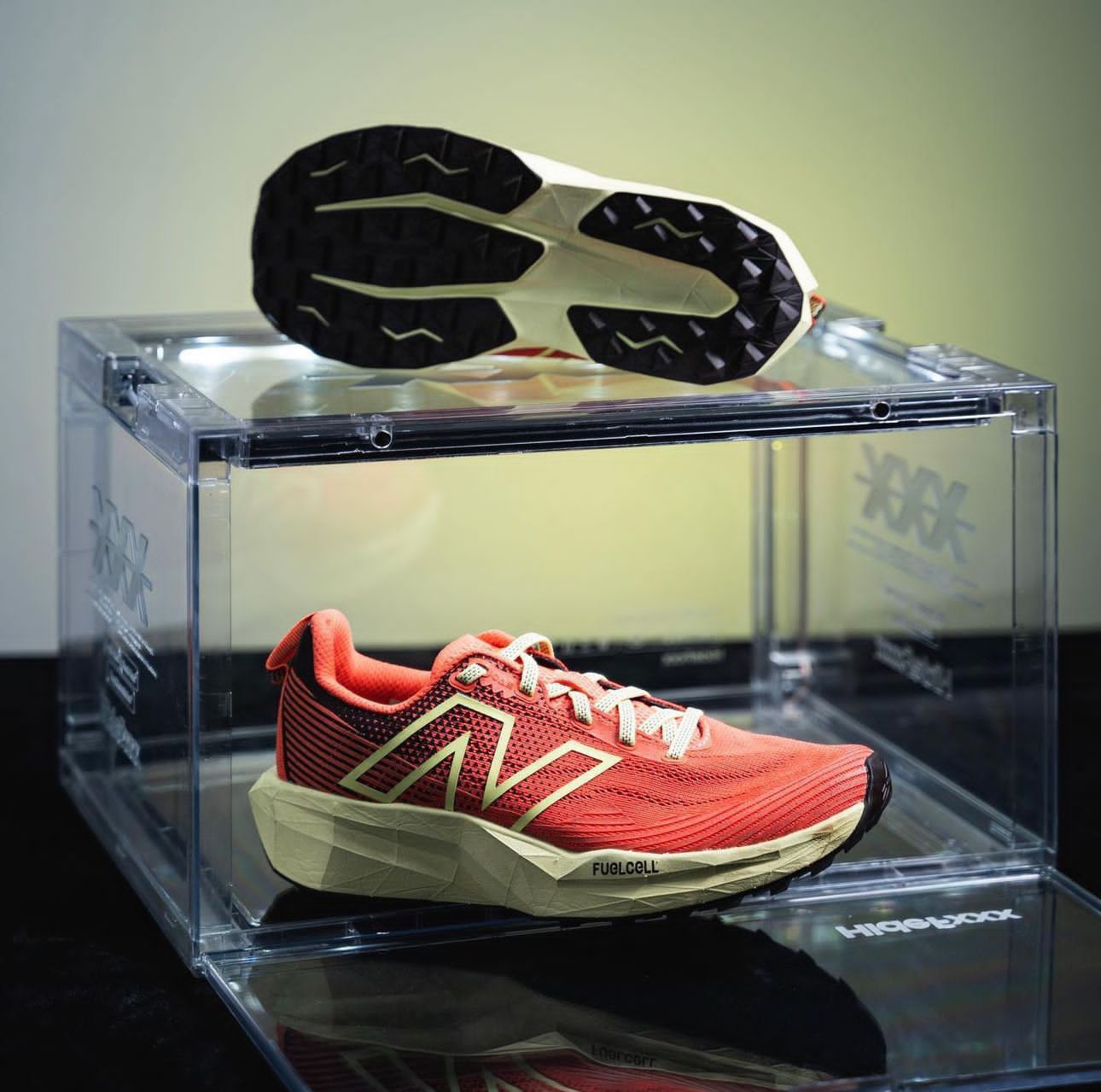 NEW BALANCE FUELCELL VENYM