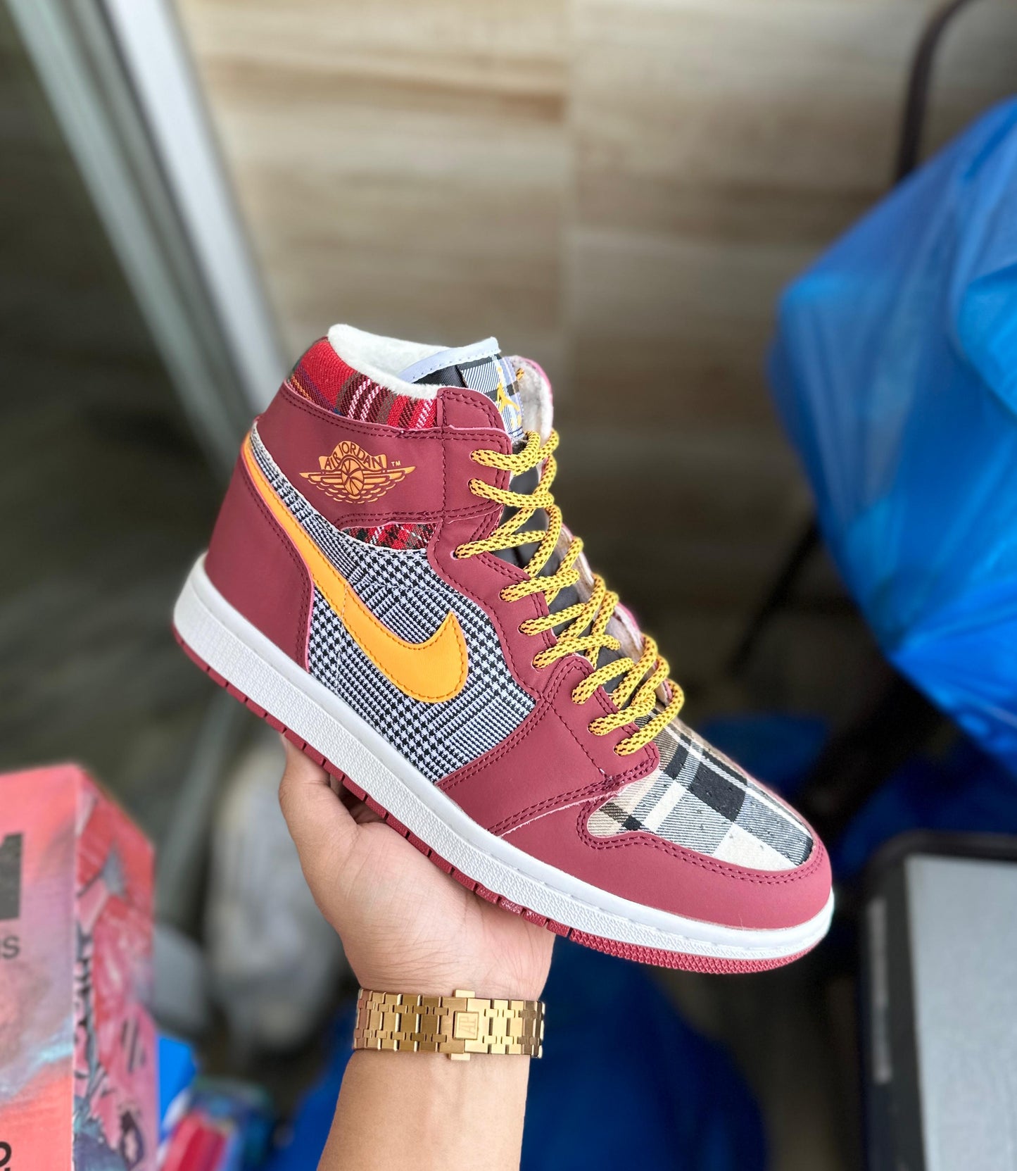 Nike Air Jordan 1 Mid SE