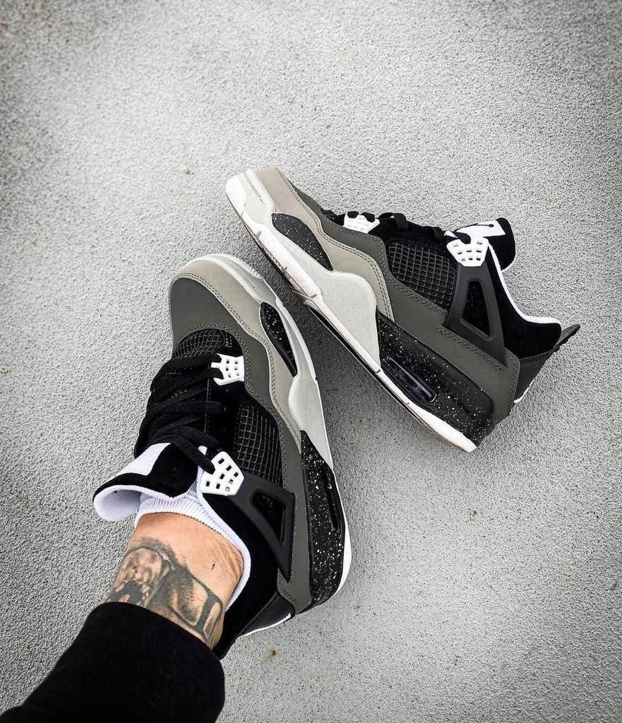 JORDANS RETRO 4 FEAR PACK