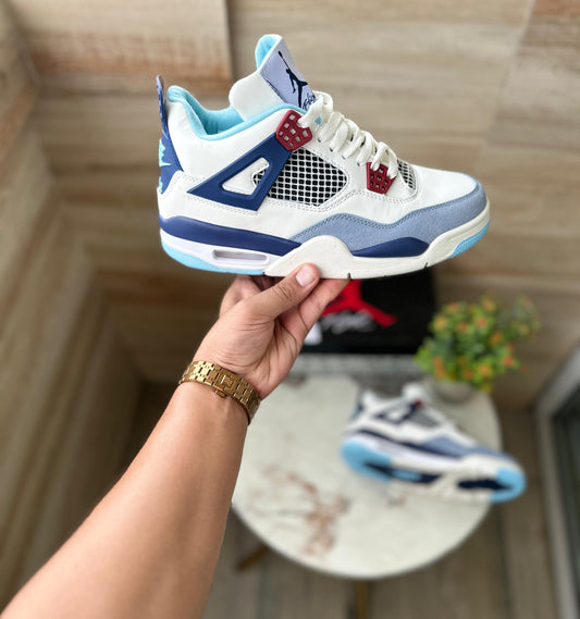 AIR JORDANS RETRO 4 - MILITARY BLUE