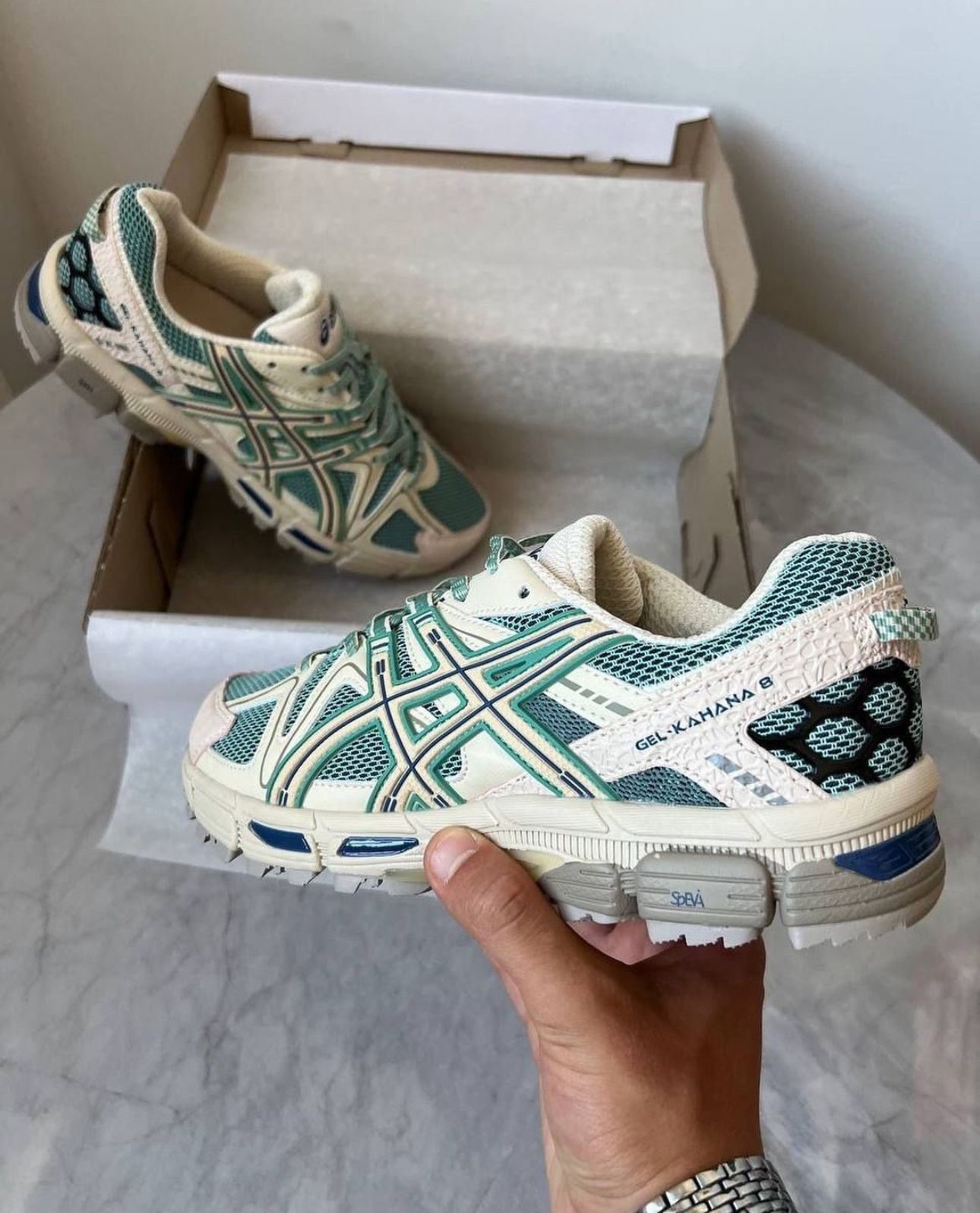 ASICS GEL KAHANA 8