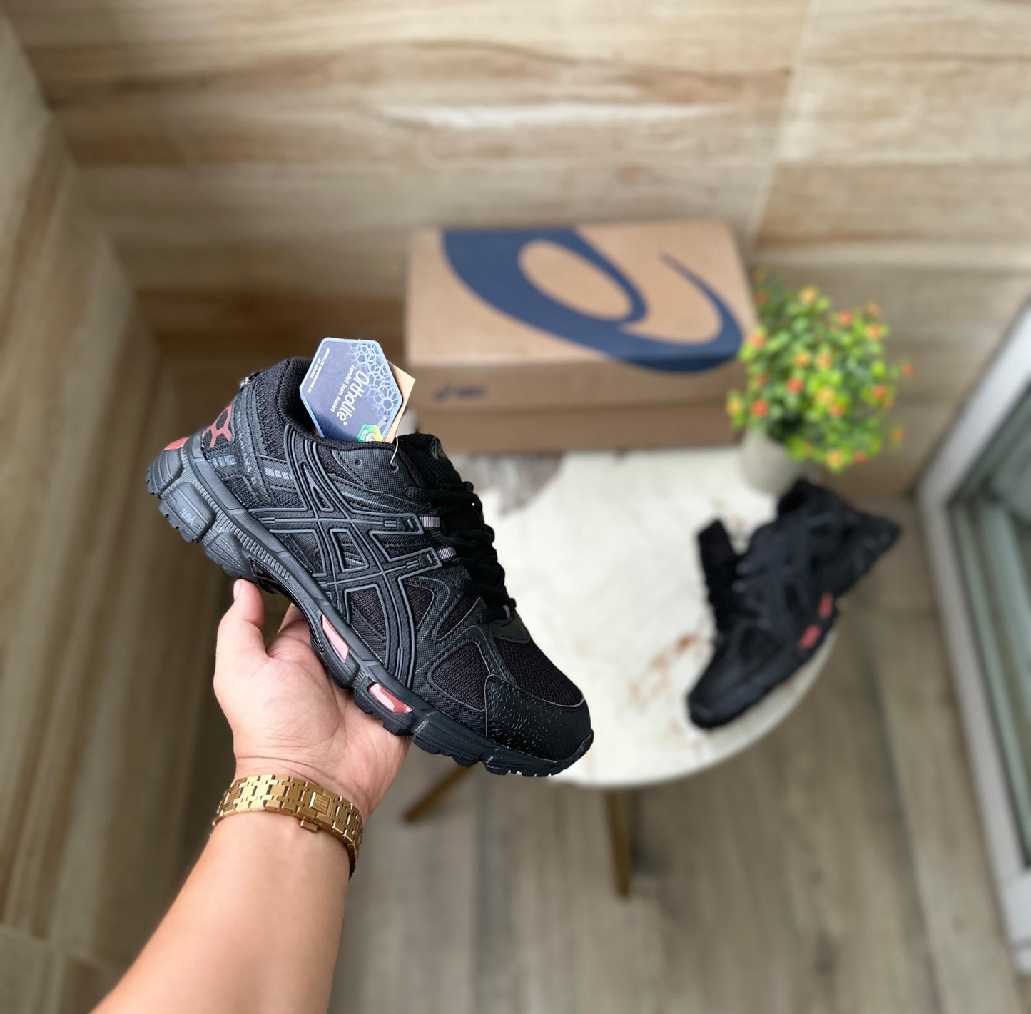 ASICS KAHANA GEL 8 - Triple Black Edition