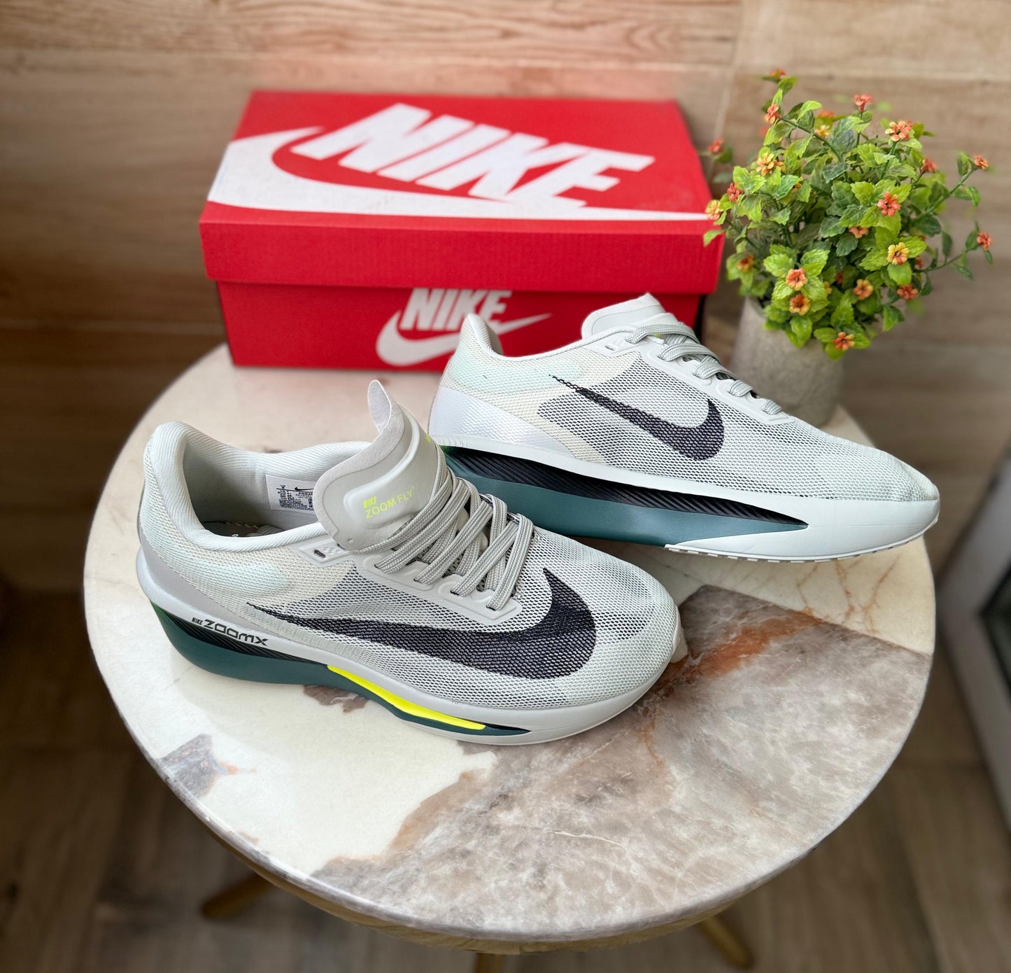 Nike Zoom Fly 6 –