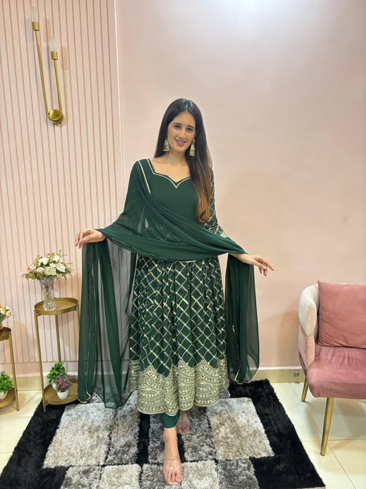 Women Green Georgette Plisse Kurta