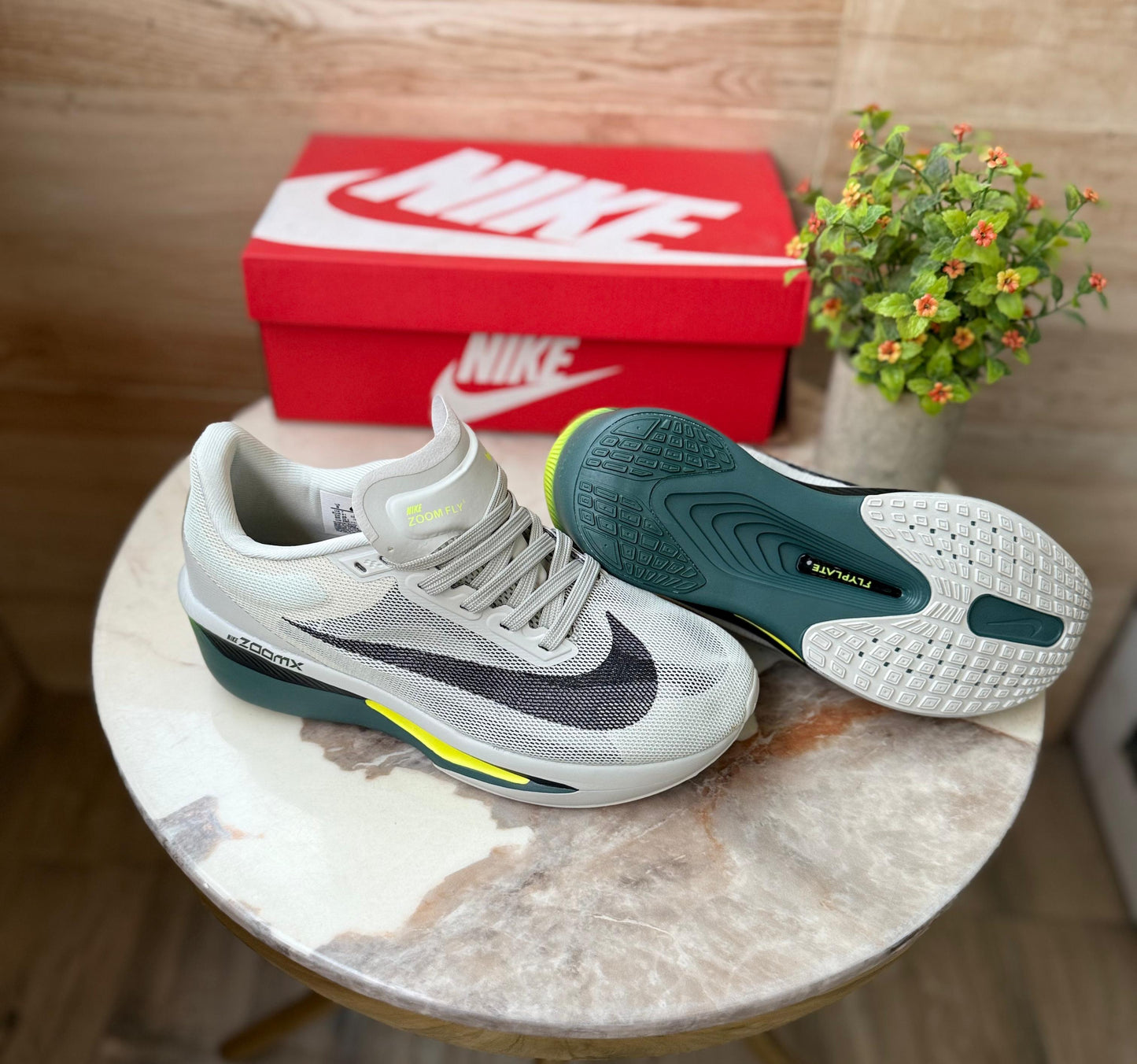 Nike Zoom Fly 6 –