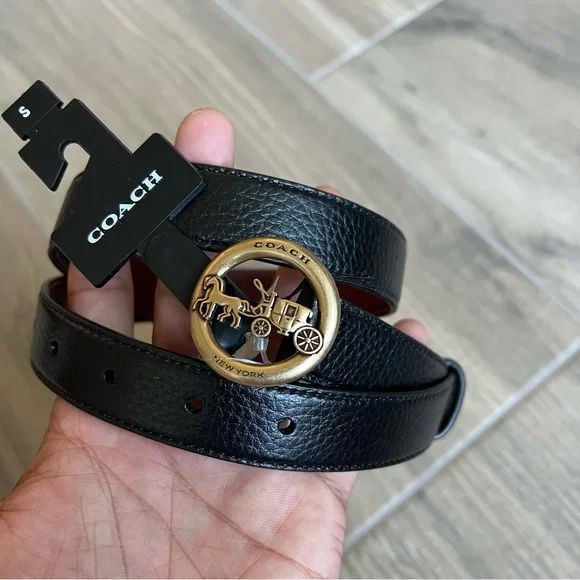 COACH Signature Buckle Cut-To-Size Reversible Belt